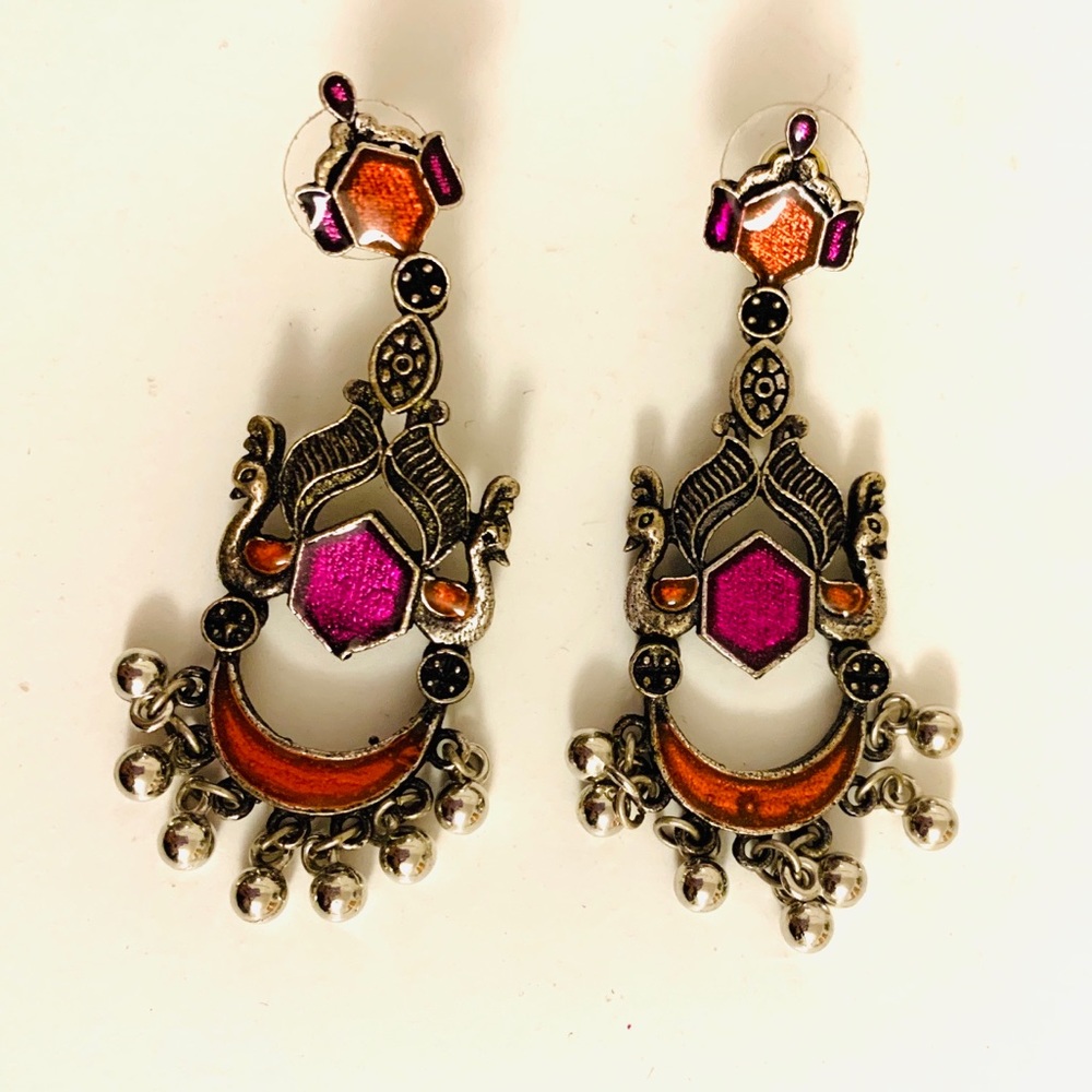 Gorgeous drop statement earrings